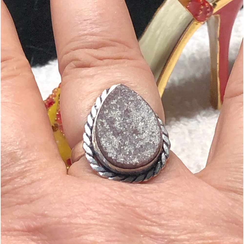 💍💕large ethnic look chunky silver druzy ring
